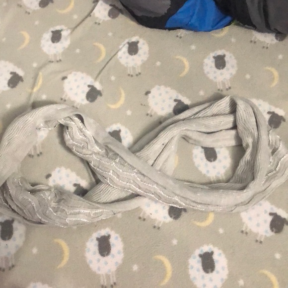 Infinity scarf - Picture 2 of 2